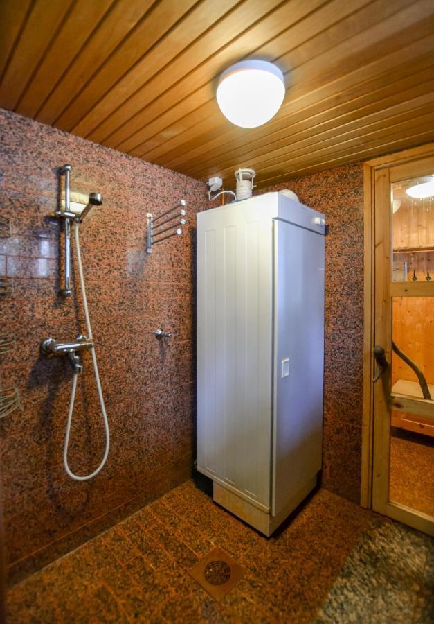 Yllaeshilla Cottage Akaslompolo Bagian luar foto