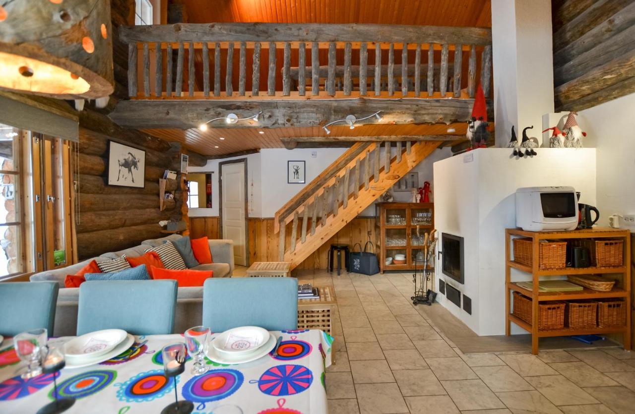 Yllaeshilla Cottage Akaslompolo Bagian luar foto