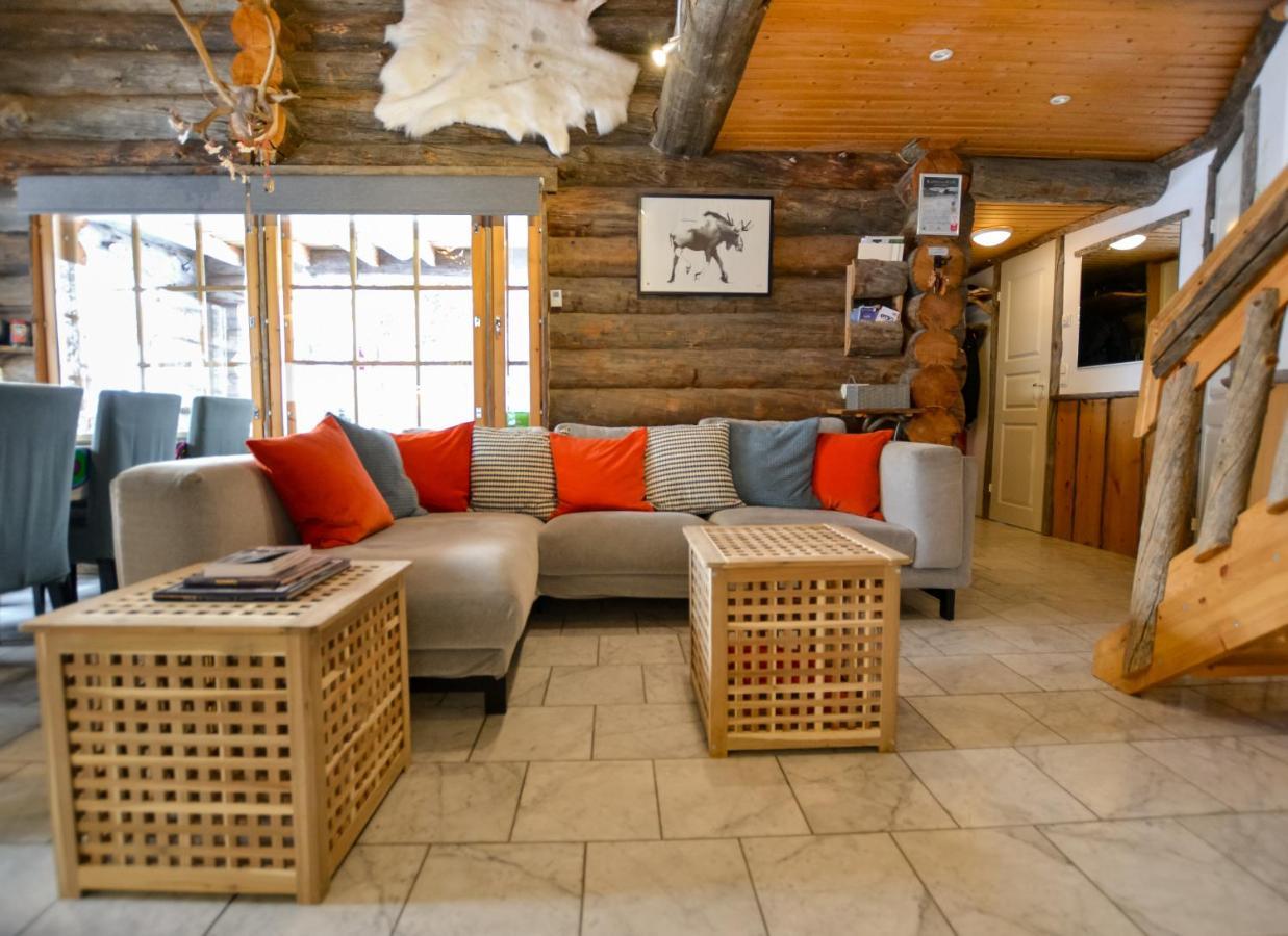 Yllaeshilla Cottage Akaslompolo Bagian luar foto