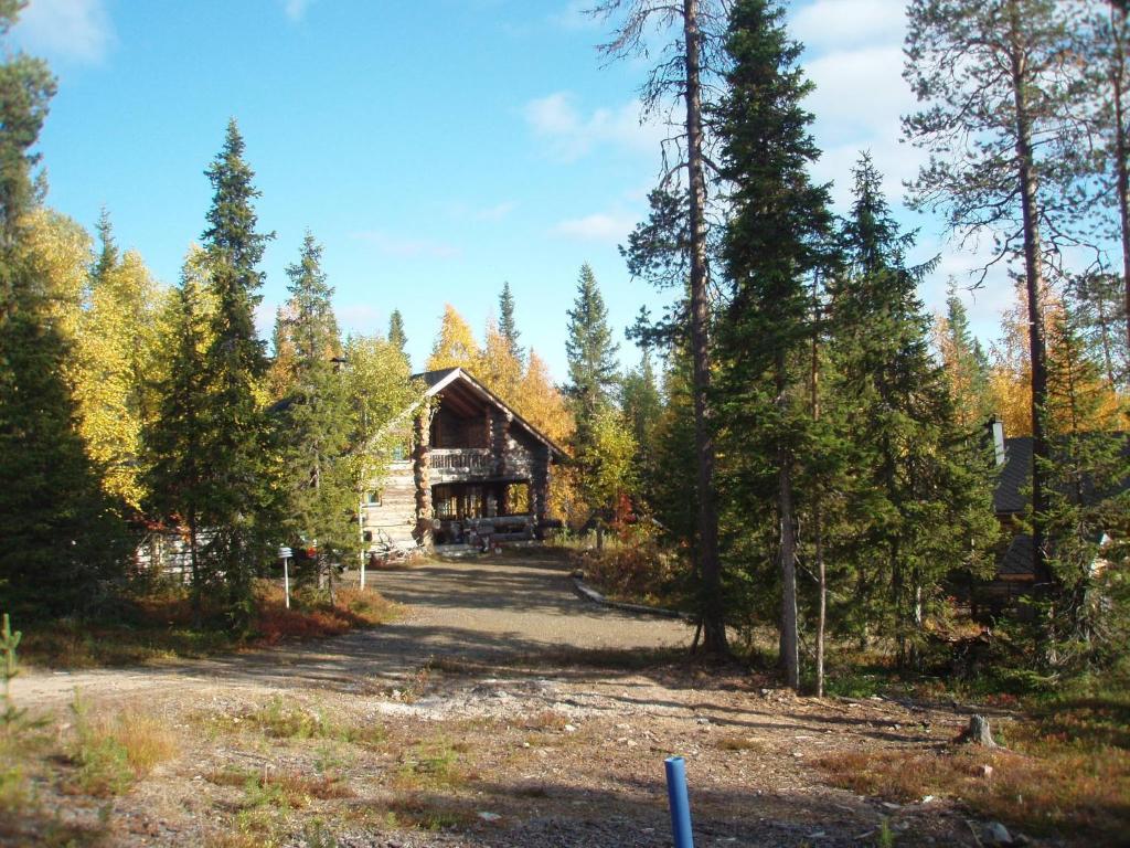 Yllaeshilla Cottage Akaslompolo Ruang foto