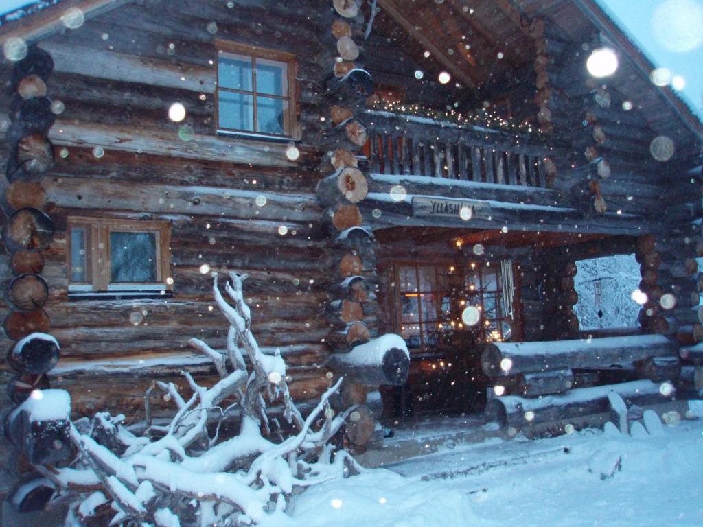 Yllaeshilla Cottage Akaslompolo Ruang foto