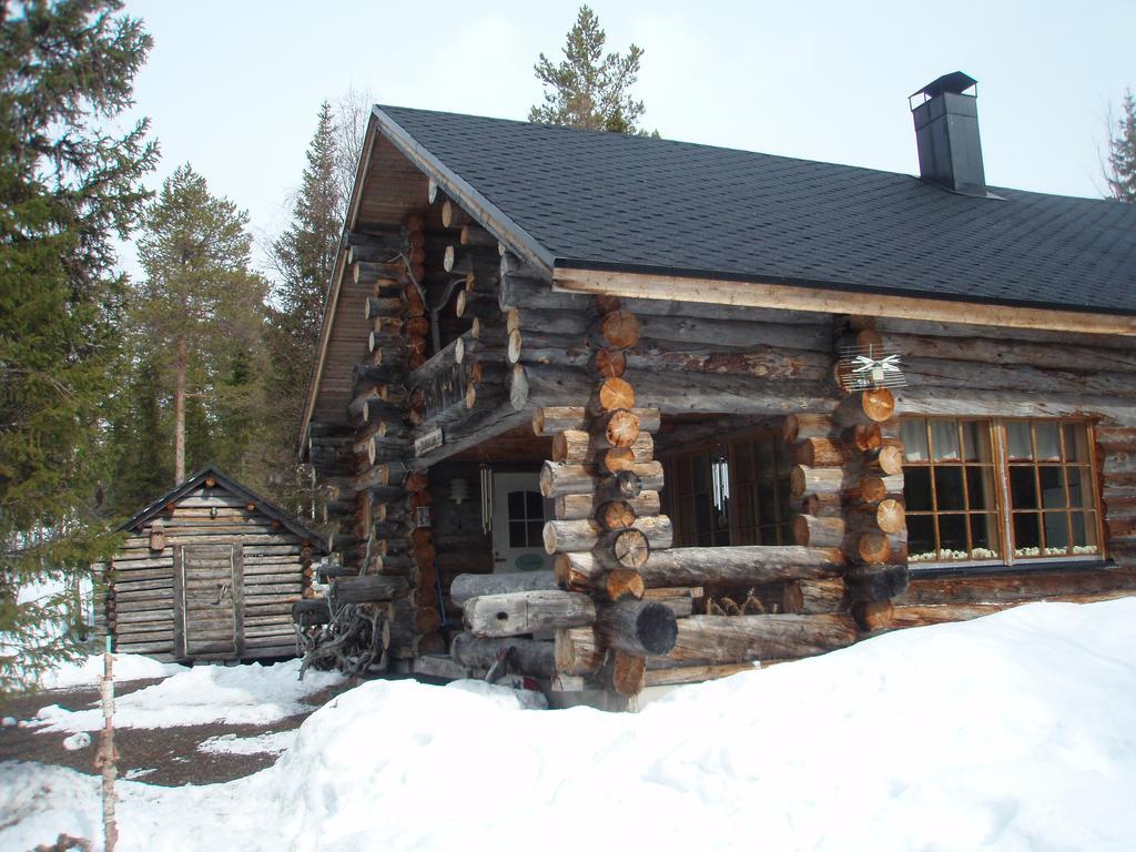 Yllaeshilla Cottage Akaslompolo Bagian luar foto