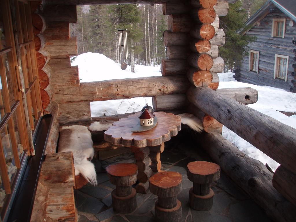 Yllaeshilla Cottage Akaslompolo Bagian luar foto