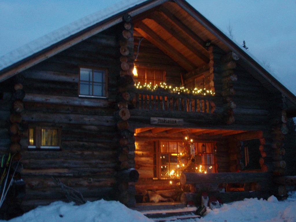 Yllaeshilla Cottage Akaslompolo Bagian luar foto