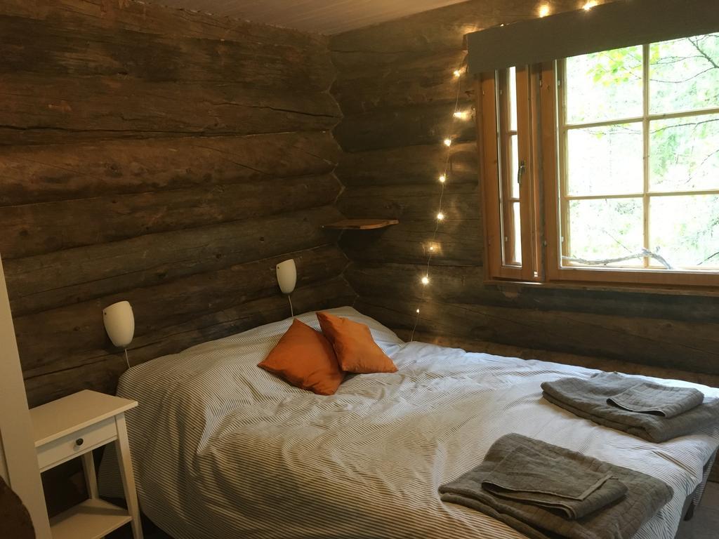 Yllaeshilla Cottage Akaslompolo Bagian luar foto